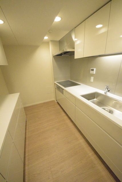 キッチン　★別部屋参考画像です★