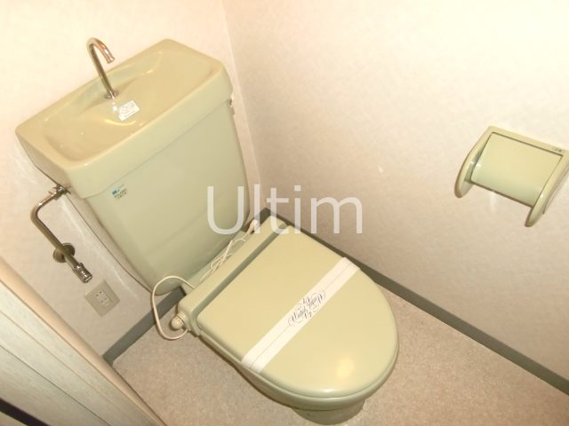 トイレ　別部屋のお写真です。ご参考までに！