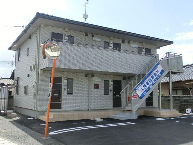 建物外観　外観は落ち着いています