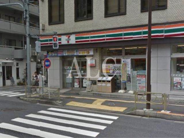 コンビニ　セブンイレブン足立中居郵便局前店（コンビニ）まで1089m