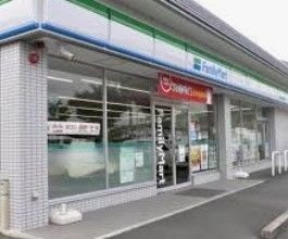 コンビニ　ファミリーマート浜松大平台三丁目店（コンビニ）まで118m