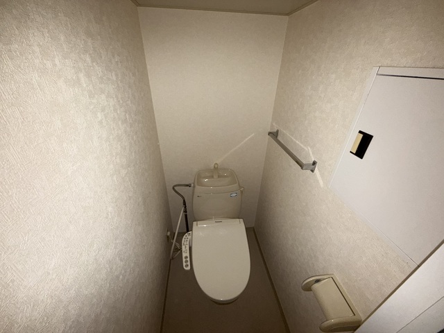 トイレ　別号室参考写真