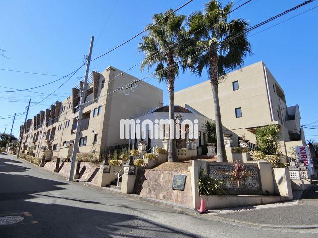 建物外観　お洒落な高級賃貸マンションです。