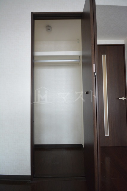 収納　同マンション内・別居室参考写真