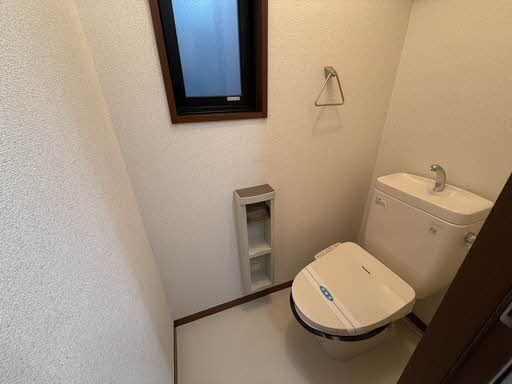 トイレ　毎日つかうものだからこそ、人にやさしく、清潔な機能付便座で…