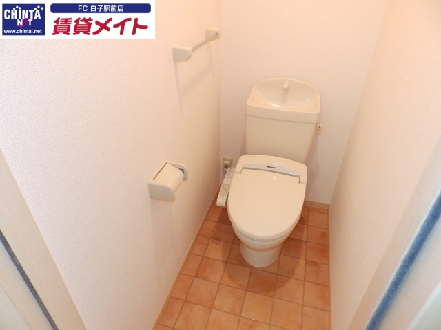 トイレ　別部屋反転画像参考