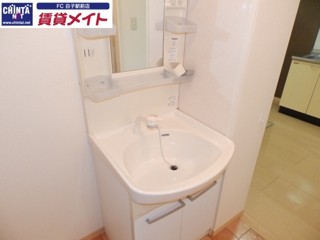 洗面設備　別部屋反転画像参考
