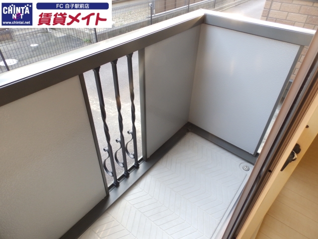 バルコニー　別部屋反転画像参考