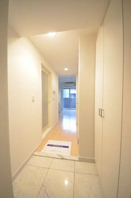 玄関　★玄関スペースにも余裕があります★