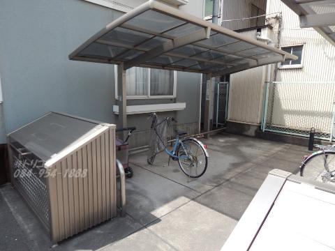 その他共有部分　専用ゴミ場と駐輪場