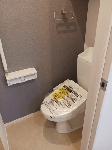 トイレ　ゆったりとした空間のトイレです