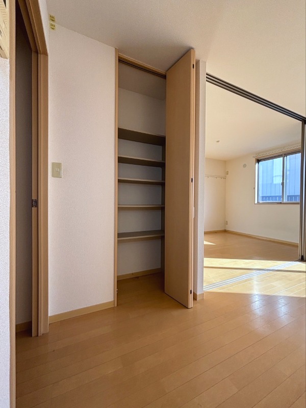 収納　※別号室の写真となります