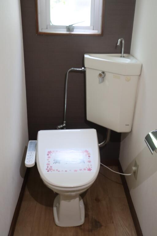 ロイヤルドミールのトイレ写真