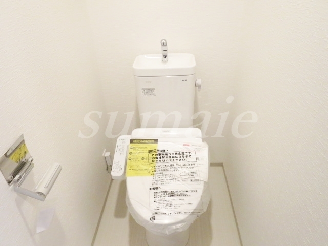 トイレ　温水洗浄便座付トイレです☆