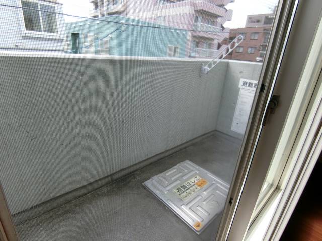 バルコニー　別号室内観