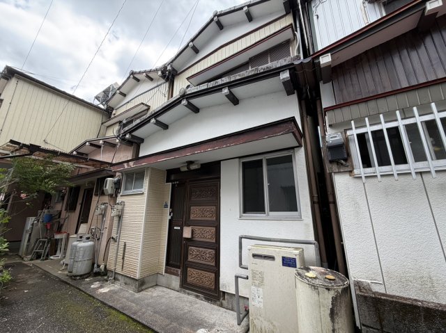 建物外観　2026年5月撮影。現況が相違する場合は現況を優先致します。