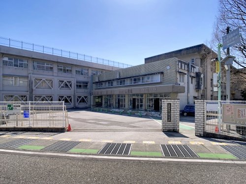 小学校　高知市立一宮小学校（小学校）まで1269m