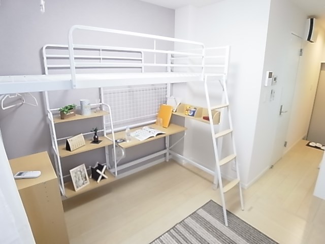 居室・リビング　家具はつきません