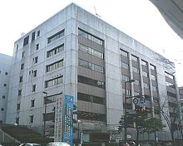 役所　福岡市中央区役所（役所）まで435m