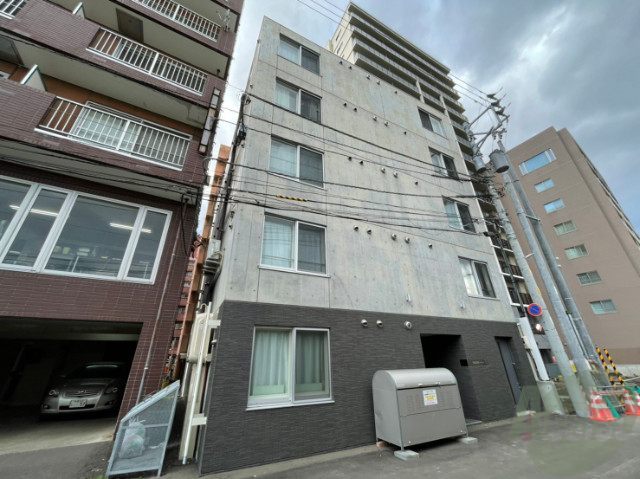 建物外観　札幌市中央区南１１条西「ＹＵＧＯ’Ｓ中島」