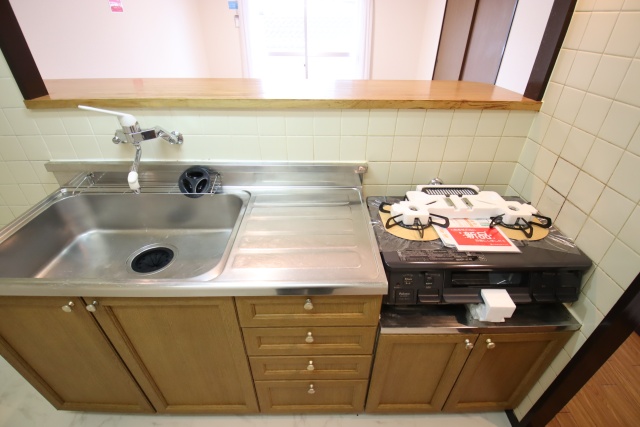 キッチン　※他部屋参考写真となります