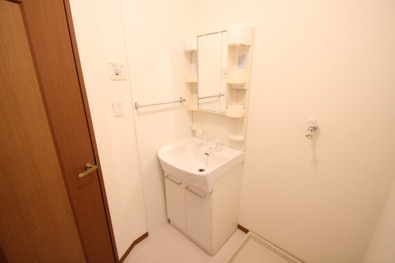 洗面設備　※別部屋の写真です