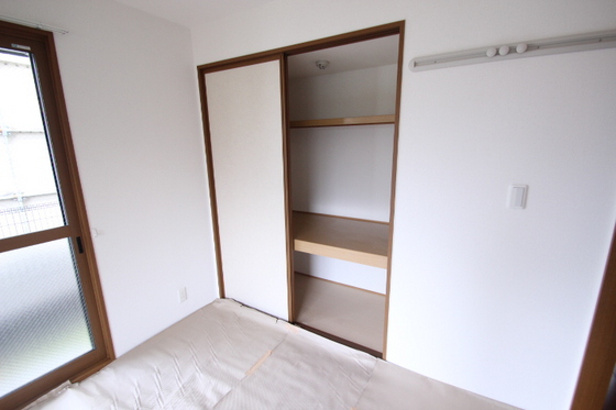 収納　※別部屋の写真です