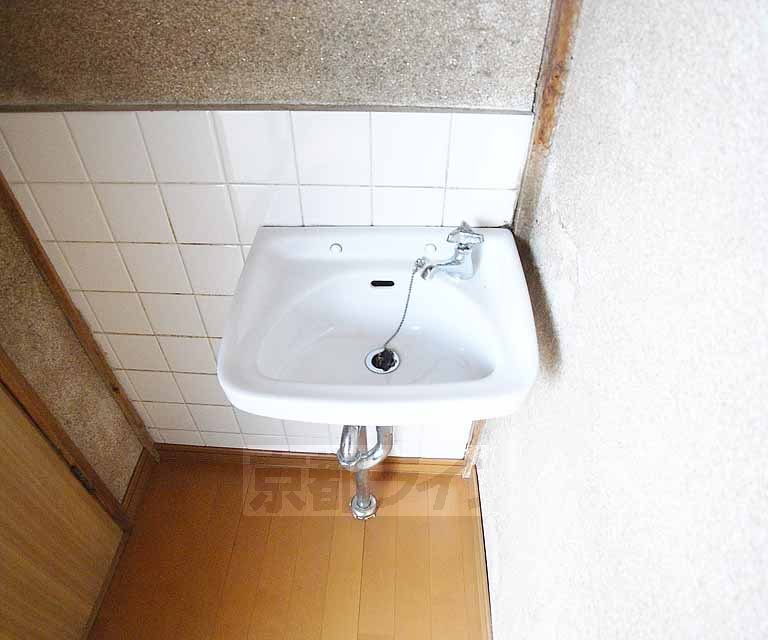 洗面設備　毎日の洗顔はこちらで