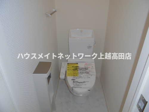 トイレ　温水洗浄暖房便座