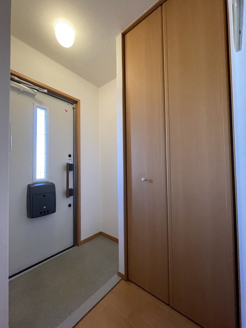 玄関　シューズボックス付き