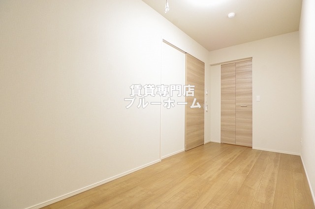 その他部屋・スペース　洋室5.6帖！