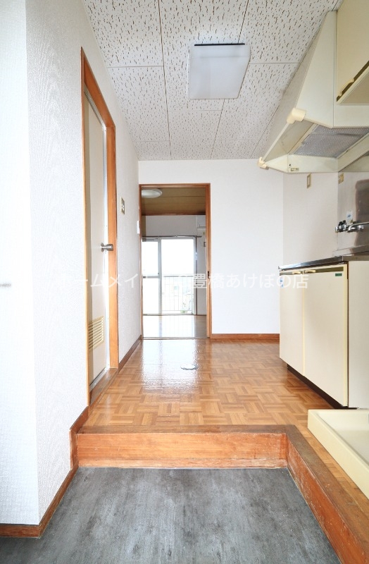 玄関　同型別部屋写真