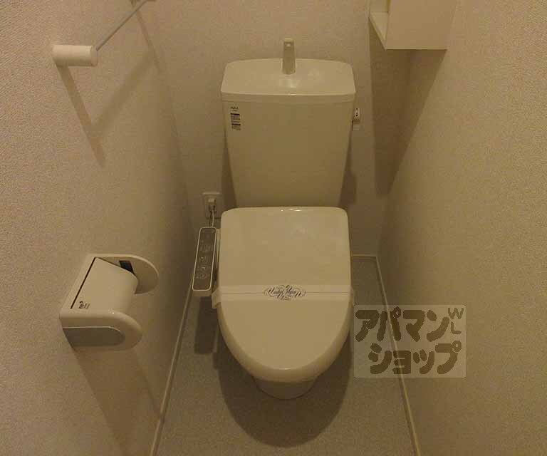 トイレ　清潔感のあるトイレです