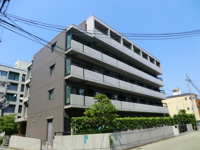 建物外観　オートロック付きで安心です♪