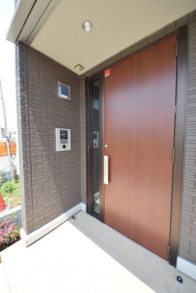 エントランス　オートロックエントランス