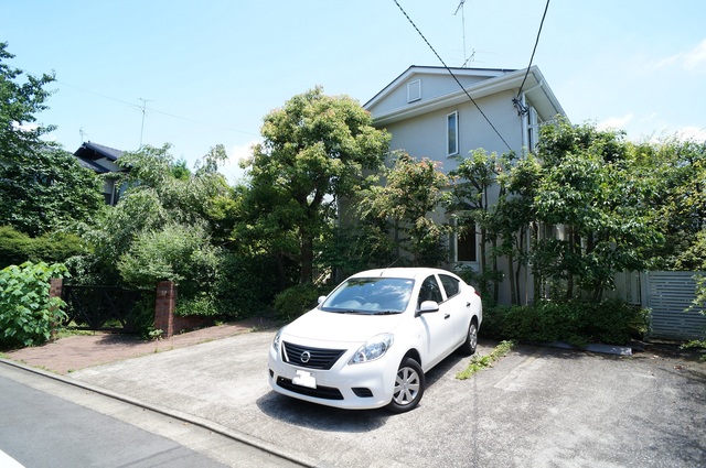 駐車場　駐車場