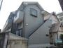 建物外観　建物目の前には調布行きのバス停があります