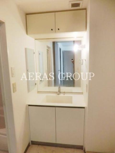 洗面設備　別部屋参考写真。