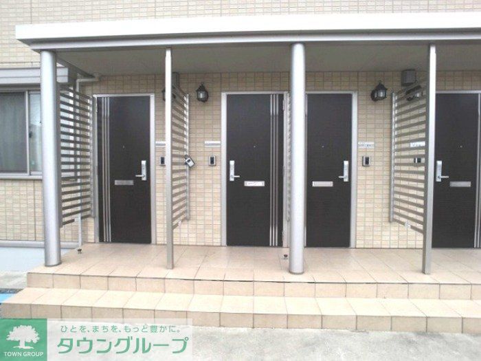 エントランス　※別号室参照※反転タイプ