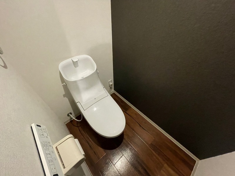 トイレ　こちらはトイレです。清潔感があり、安心して使用できます。