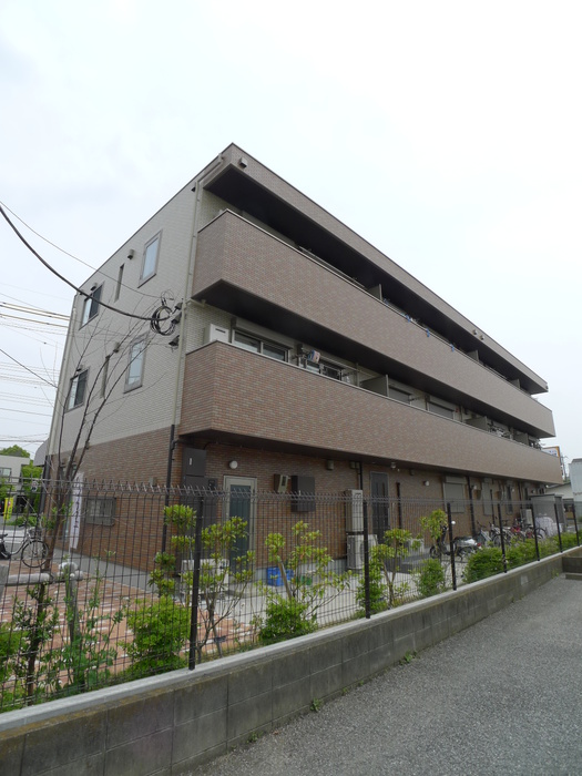 イーストパークURAWAIIIの外観写真