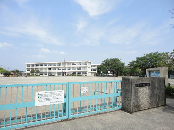 小学校　渡里小（小学校）まで675m