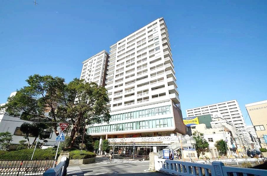 建物外観　天神プレイスEAST棟