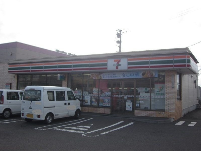 コンビニ　セブンイレブン厚別区札幌厚別東5条店（コンビニ）まで1323m