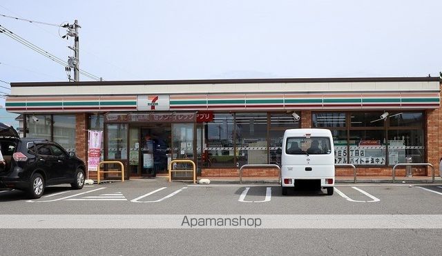 コンビニ　セブンイレブン（コンビニ）まで1786m