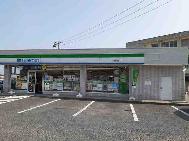 コンビニ　ファミリーマート玉野東児店（コンビニ）まで166m