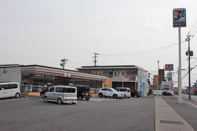 コンビニ　セブン-イレブン大分森町店（コンビニ）まで360m
