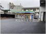 コンビニ　ファミリーマート 雑色駅広場前店（コンビニ）まで196m
