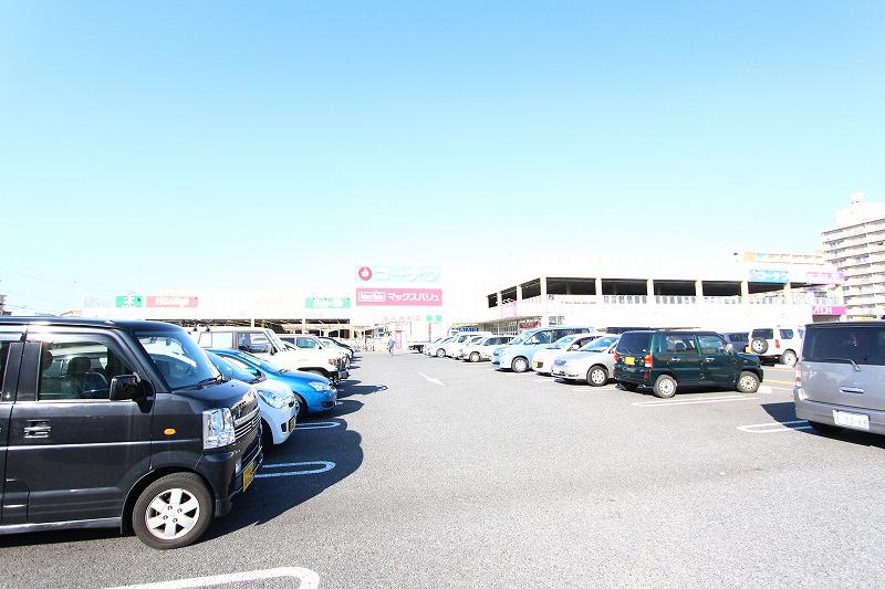 スーパー　マックスバリュ港十番店（スーパー）まで228m