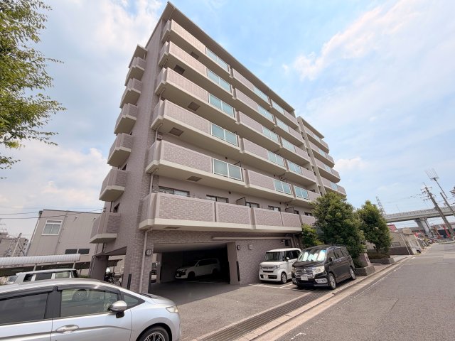 建物外観　綺麗な外観の素敵なお部屋があなたを待っています。